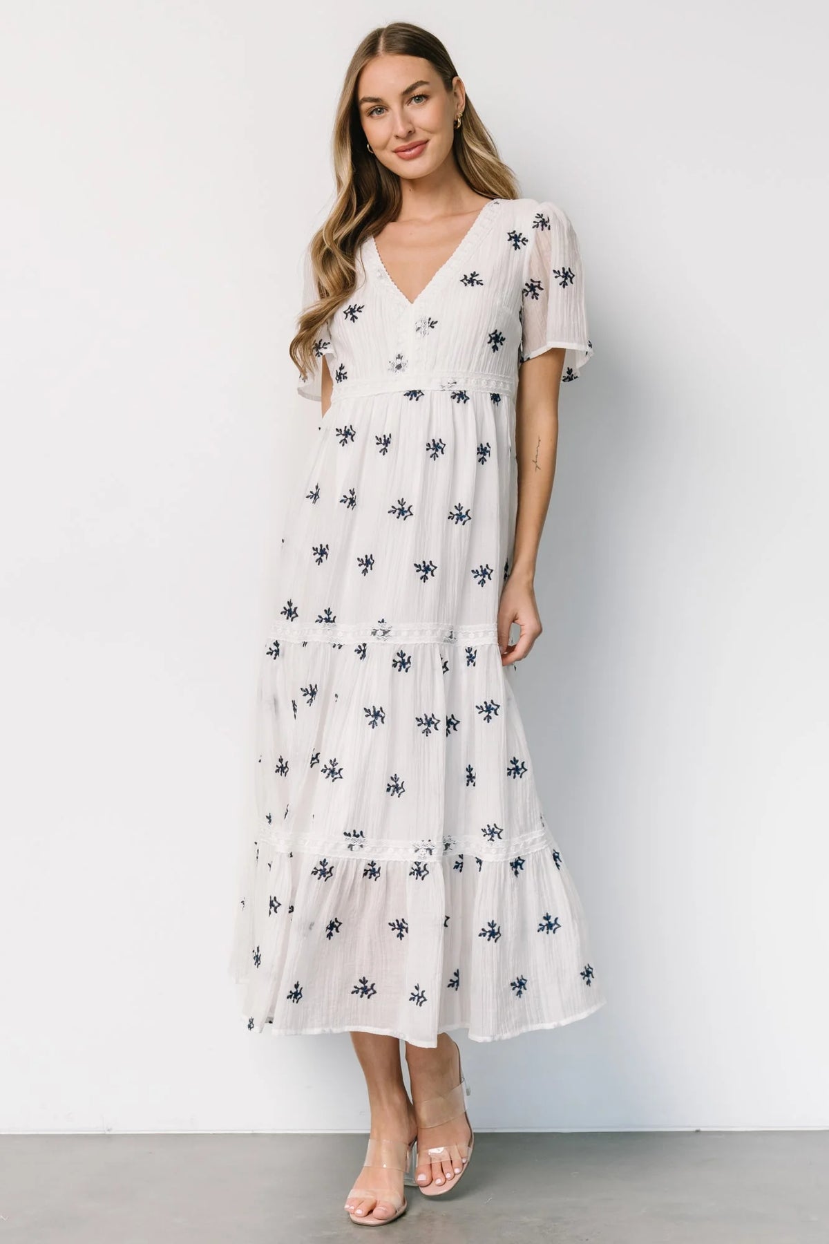 Jesenia Embroidered Dress | Off White + Navy